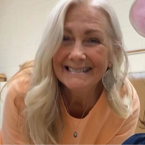 Meet your Posher, Susan - Picture 1 of 1